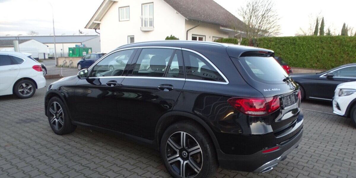 Mercedes-Benz GLC 400 d 4M Rückfahrkamera, LED-Scheinwerfer, Nav 160.000 km 29.990 &euro; Rodgau 63110