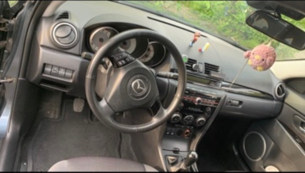 Mazda 3 172.000 km 3.990 &euro; Griesheim 64347