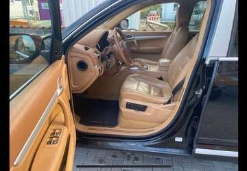 Porsche Cayenne 298.000 km 9.890 &euro; Frankfurt am Main 60327