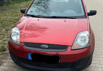 Ford Fiesta 246.500 km 2.300 &euro; Darmstadt 64287