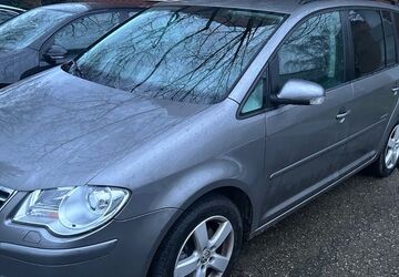 VW Touran 150.000 km 5.000 &euro; Darmstadt 64291