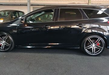Ford Focus 122.800 km 10.990 &euro; Rüsselsheim 65428