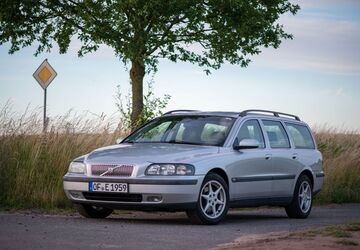 Volvo V70 302.000 km 5.480 &euro; Dreieich 63303
