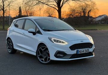 Ford Fiesta 61.500 km 16.450 &euro; Mainhausen 63533