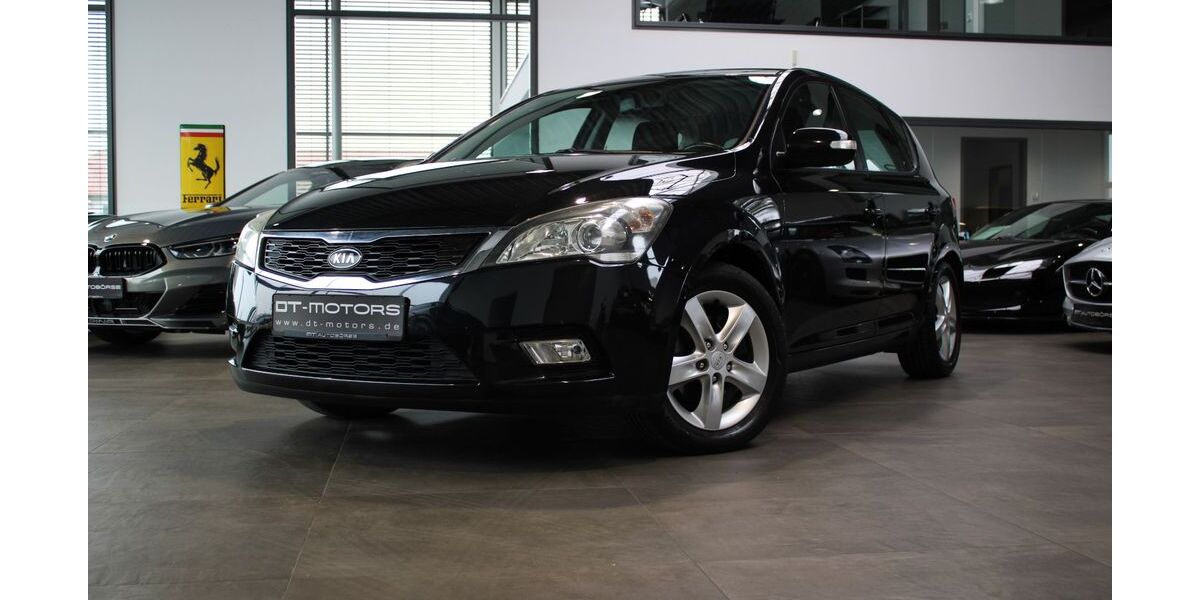 Kia ceed / Ceed 112.000 km 6.990 &euro; Griesheim/Darmstadt 64347