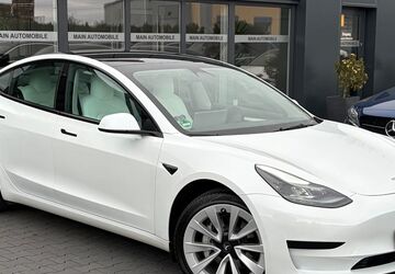 Tesla Model 3 21.641 km 27.890 &euro; Seligenstadt 63500