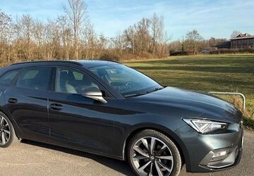 Seat Leon 48.600 km 21.900 &euro; Offenbach 63075