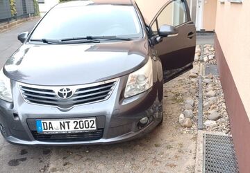 Toyota Avensis 190.000 km 3.450 &euro; Eppertshausen 64858