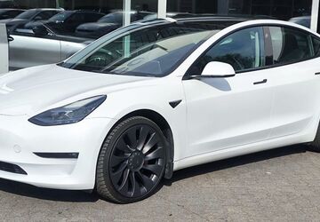 Tesla Model 3 49.290 km 31.950 &euro; Dieburg 64807