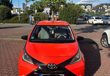 Toyota Aygo (X) 87.000 km 6.500 &euro; Frankfurt 60388