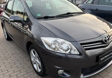 Toyota Auris 116.000 km 5.998 &euro; Griesheim/Darmstadt 64347
