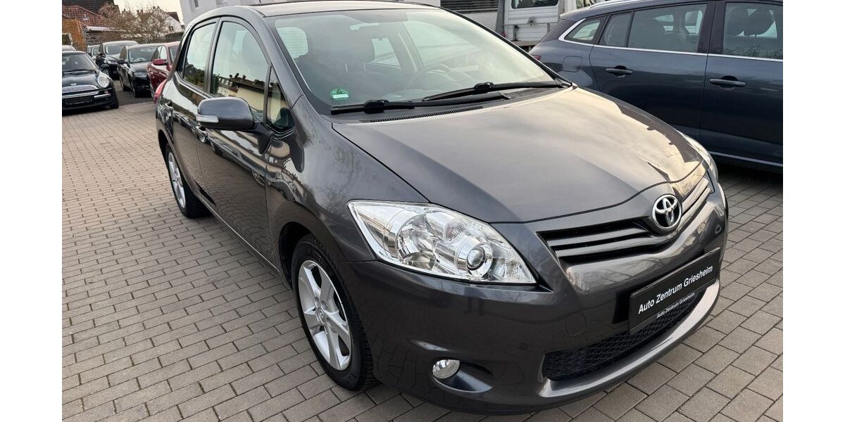 Toyota Auris 116.000 km 5.998 &euro; Griesheim/Darmstadt 64347