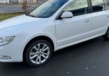 Skoda Superb 369.000 km 4.999 &euro; Frankfurt am Main 60314