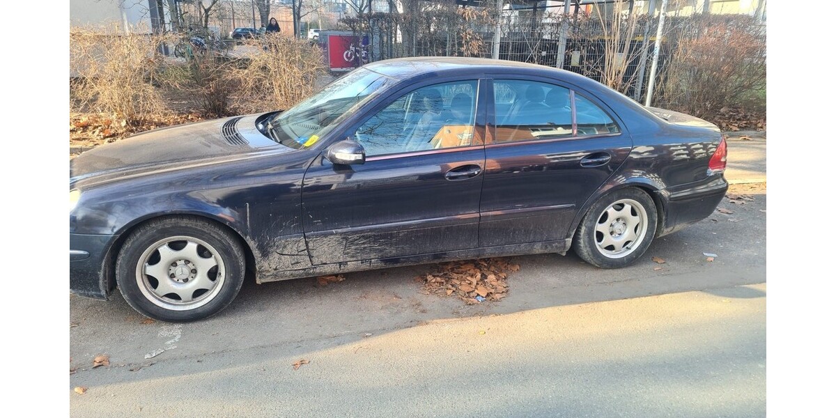 Mercedes-Benz E-Klasse 3.300.000 km 1.750 &euro; Frankfurt am Main 60311