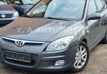 Hyundai i30 209.621 km 2.500 &euro; Frankfurt am Main 65931