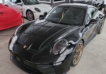 Porsche 992 1.800 km 237.500 &euro; Frankfurt am Main 60323