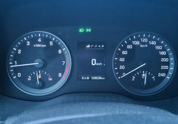 Hyundai TUCSON 129.000 km 12.500 &euro; Bürstadt 68642