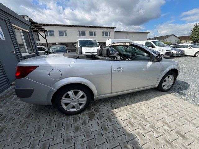 Renault Megane 182.000 km 1.799 &euro; Bickenbach 64404