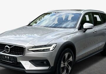 Volvo V60 Cross Country 13.437 km 61.900 &euro; Offenbach 63069