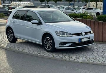 VW Golf 115.000 km 15.300 &euro; Offenbach am Main 63069