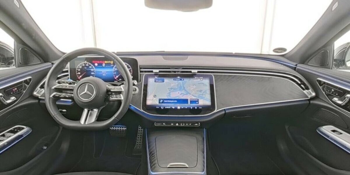 Mercedes-Benz E 200 T AMG ADVANCED+ PANO-DISTR-AHK-360°-MEMORY 8.080 km 52.699 &euro; Groß-Umstadt 64823