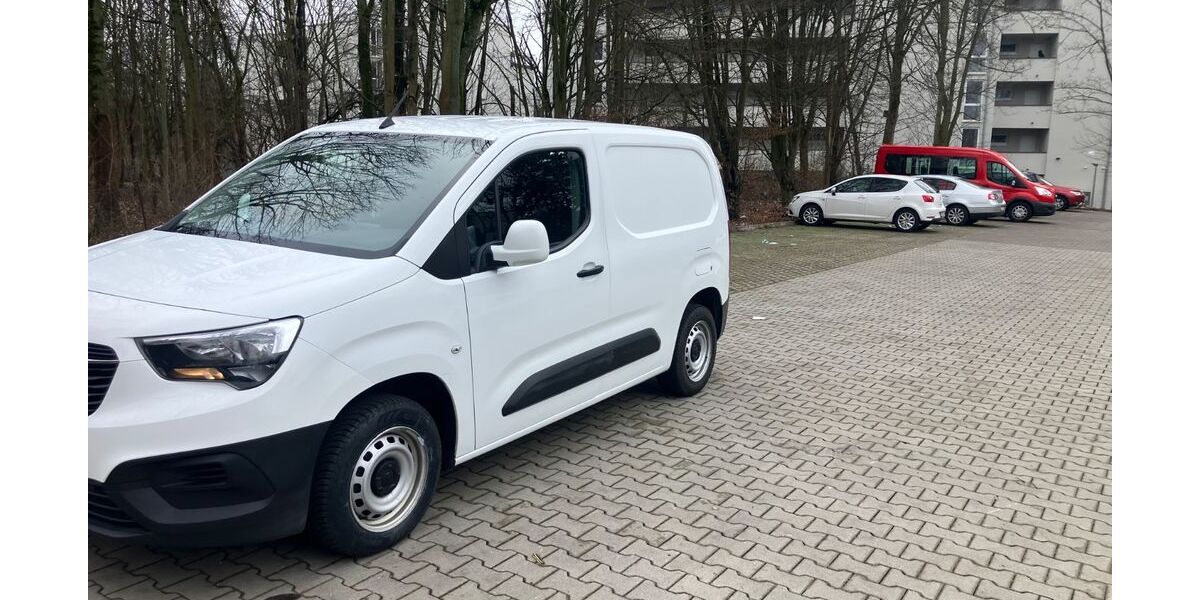 Opel Combo 181.000 km 6.450 &euro; Frankfurt am Main 60439