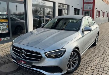 Mercedes-Benz E 200 65.000 km 28.900 &euro; Rüsselsheim 65428