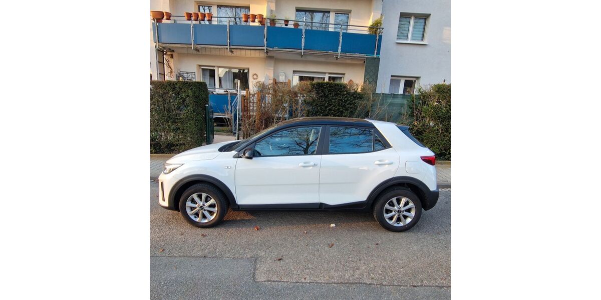 Kia Stonic 23.000 km 14.900 &euro; Langen 63225