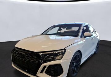 Audi RS3 77.249 km 49.980 &euro; Rüsselsheim 65428
