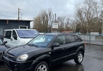 Hyundai TUCSON 170.000 km 4.999 &euro; Frankfurt am Main 60486