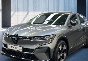 Renault Megane E-TECH 38.401 km 22.650 &euro; Frankfurt / Main 60314