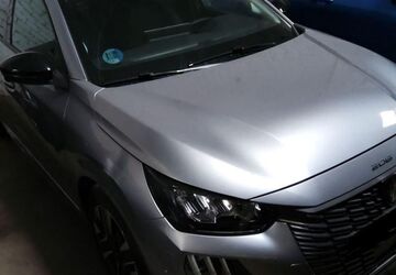 Peugeot 208 23.074 km 19.480 &euro; Rüsselsheim 65428