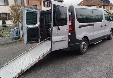 Opel Vivaro 118.500 km 17.900 &euro; Frankfurt 60386