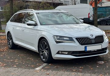 Skoda Superb 168.000 km 16.790 &euro; Bickenbach 64404