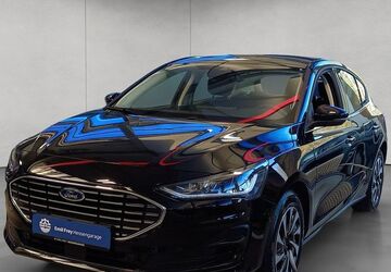 Ford Focus 14.398 km 26.598 &euro; Frankfurt 60386