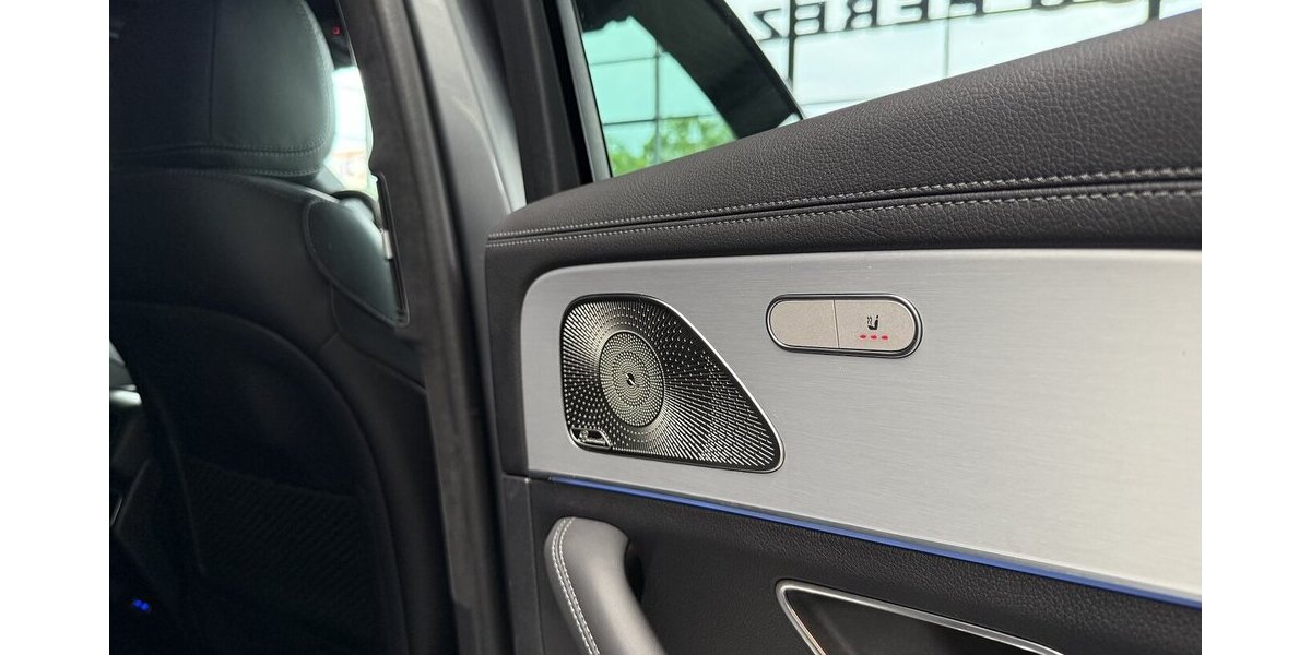 Mercedes-Benz GLE 300 d 4M AMG DISTRON.-STANDHEIZ-AIRMATIC-AHK 13.546 km 84.997 &euro; Groß-Umstadt 64823