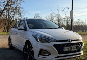 Hyundai i20 69.000 km 11.900 &euro; Frankfurt am Main 60326