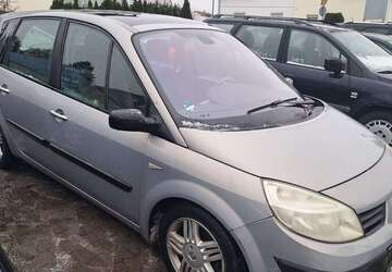 Renault Scenic 179.000 km 700 &euro; Darmstadt 64291