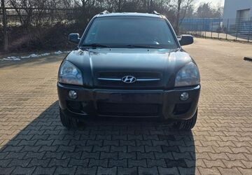Hyundai TUCSON 168.000 km 2.850 &euro; Hattersheim 65795