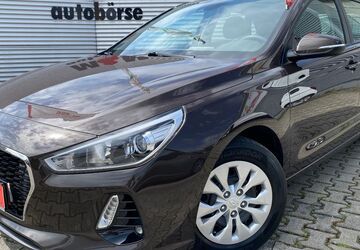 Hyundai i30 153.000 km 8.900 &euro; Darmstadt 64295