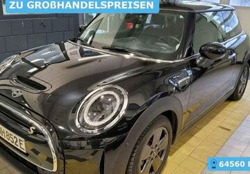 Mini Cooper SE 29.118 km 16.295 &euro; Frankfurt 60596