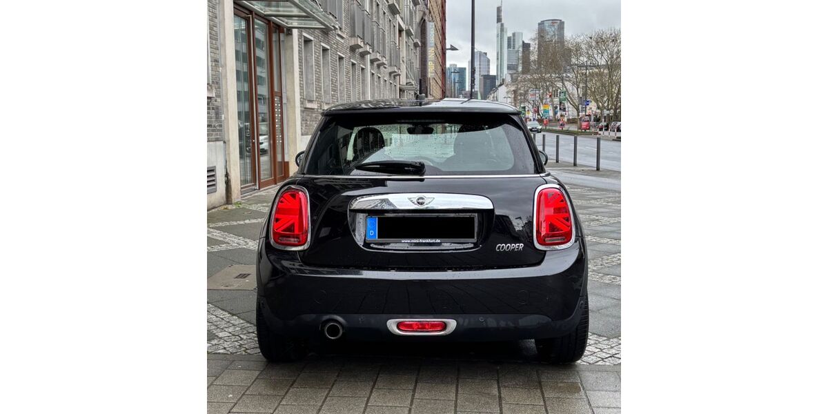 Mini Cooper 86.882 km 9.950 &euro; Frankfurt 60314