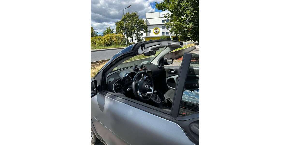 Smart forTwo 55.000 km 14.490 &euro; Frankfurt 60325