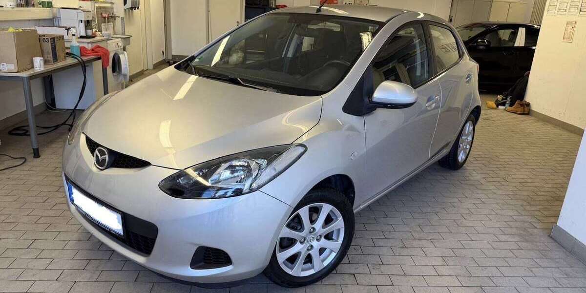 Mazda 2 122.800 km 3.250 &euro; Offenbach am Main 63067