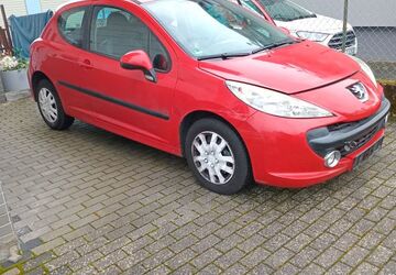 Peugeot 207 178.000 km 950 &euro; Dreieich 63303