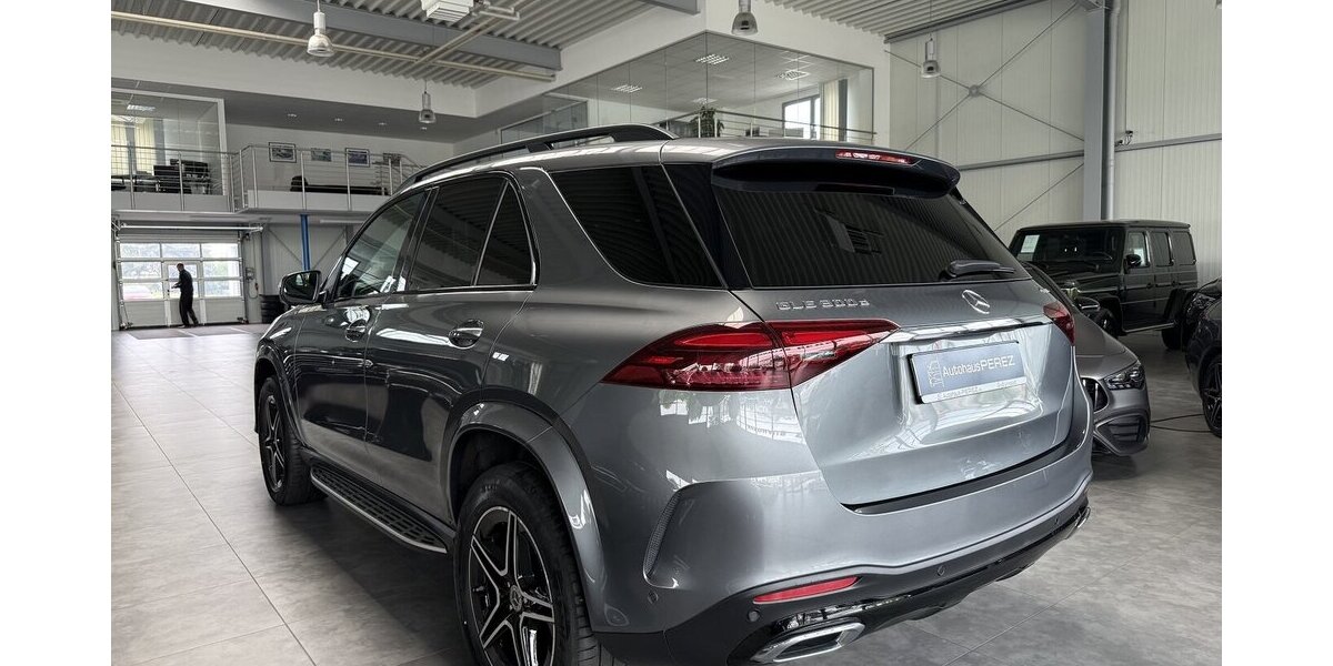 Mercedes-Benz GLE 300 d 4M AMG DISTRON.-STANDHEIZ-AIRMATIC-AHK 13.546 km 84.997 &euro; Groß-Umstadt 64823