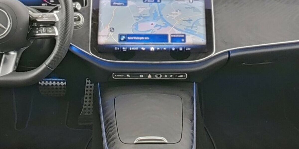 Mercedes-Benz E 200 T AMG ADVANCED+ PANO-DISTR-AHK-360°-MEMORY 8.080 km 52.699 &euro; Groß-Umstadt 64823