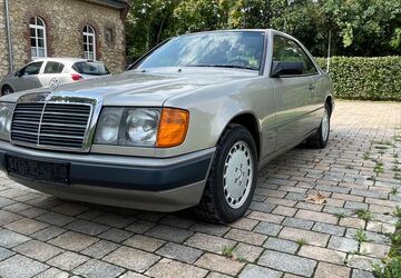 Mercedes-Benz 300 103.000 km 14.500 &euro; Flörsheim 65439