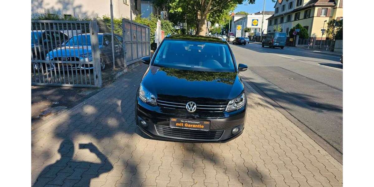 VW Touran 160.000 km 11.400 &euro; Offenbach 63071