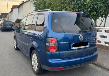 VW Touran 160.000 km 5.490 &euro; Riedstadt 64560